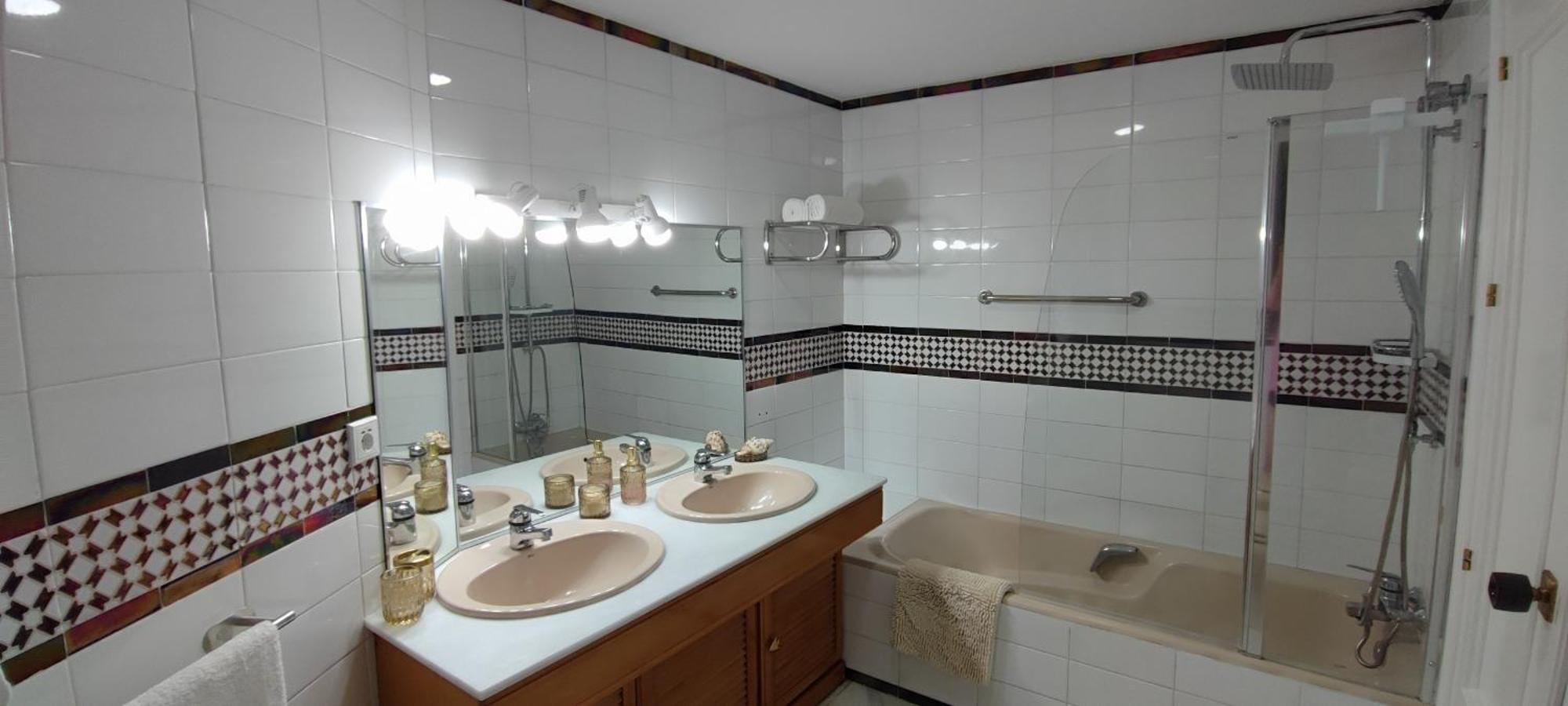 Marbella Suite *